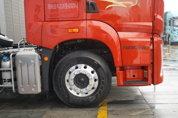 �ൺ���ӥ�� 13.2L���� 580���� 6X4 һ�����12�� ǣ����ͼƬ