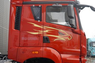 �ൺ���ӥ�� 13.2L���� 580���� 6X4 һ�����12�� ǣ����ͼƬ