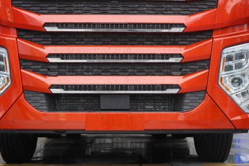 �ൺ���ӥ�� 13.2L���� 580���� 6X4 һ�����12�� ǣ����ͼƬ