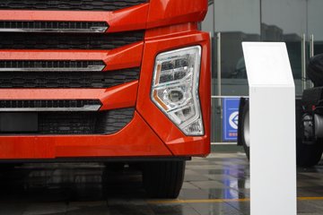 �ൺ���ӥ�� 13.2L���� 580���� 6X4 һ�����12�� ǣ����ͼƬ