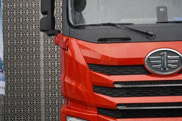 �ൺ���ӥ�� 13.2L���� 580���� 6X4 һ�����12�� ǣ����ͼƬ