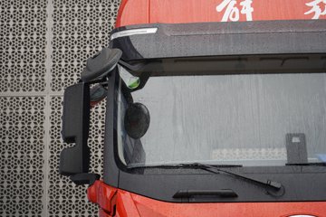 �ൺ���ӥ�� 13.2L���� 580���� 6X4 һ�����12�� ǣ����ͼƬ