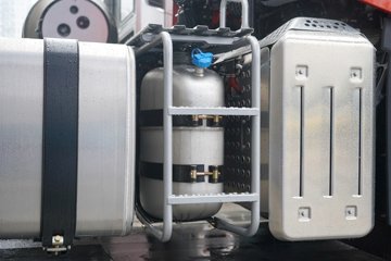 �ൺ���ӥ�� 13.2L���� 580���� 6X4 һ�����12�� ǣ����ͼƬ