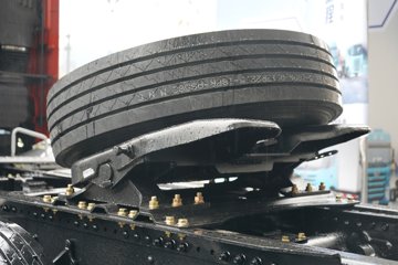 �ൺ���ӥ�� 13.2L���� 580���� 6X4 һ�����12�� ǣ����ͼƬ