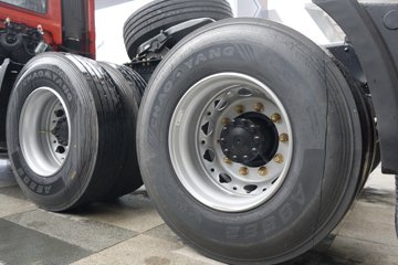 �ൺ���ӥ�� 13.2L���� 580���� 6X4 һ�����12�� ǣ����ͼƬ