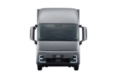 瑞驰C9 先锋版Ⅱ 高顶 4.315米单排纯电动厢式轻卡 宁德时代120kWh