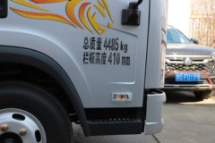 解放 新招财虎 2.5L柴油 150马力 万里扬5档 4.2米单排栏板轻卡 解放 新招财虎 2.5L柴油 150马力 万里扬5档 4.2米单排栏板轻卡