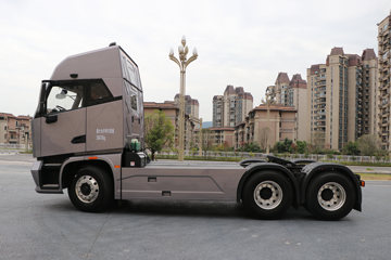 Z7&nbsp;电动牵引车外观图片