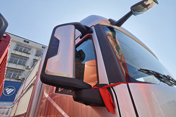 ����ŷ��H5 6.4L���� 300���� 4X2 ��ʿ��8�� 6.8�ײ�դʽ�ػ���ͼƬ