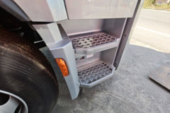 福田欧航H5 6.4L柴油 300马力 4X2 法士特8档 6.8米仓栅式载货车 福田欧航H5 6.4L柴油 300马力 4X2 法士特8档 6.8米仓栅式载货车