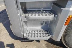 福田欧航H5 6.4L柴油 300马力 4X2 法士特8档 6.8米仓栅式载货车 福田欧航H5 6.4L柴油 300马力 4X2 法士特8档 6.8米仓栅式载货车