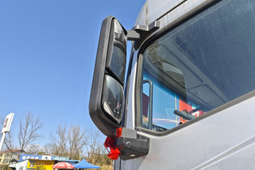 ����ŷ��H5 6.4L���� 300���� 4X2 ��ʿ��8�� 6.8�ײ�դʽ�ػ���ͼƬ