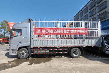 ����ŷ��H5 6.4L���� 300���� 4X2 ��ʿ��8�� 6.8�ײ�դʽ�ػ���ͼƬ