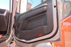 福田欧航H5 6.4L柴油 300马力 4X2 法士特8档 6.8米仓栅式载货车 福田欧航H5 6.4L柴油 300马力 4X2 法士特8档 6.8米仓栅式载货车