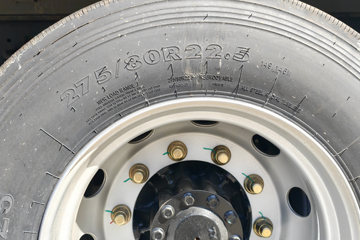 ����ŷ��H5 6.4L���� 300���� 4X2 ��ʿ��8�� 6.8�ײ�դʽ�ػ���ͼƬ