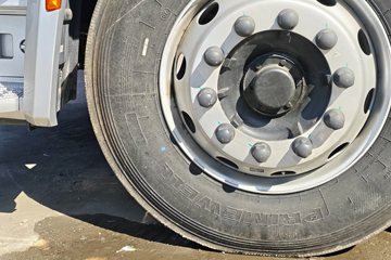 ����ŷ��H5 6.4L���� 300���� 4X2 ��ʿ��8�� 6.8�ײ�դʽ�ػ���ͼƬ