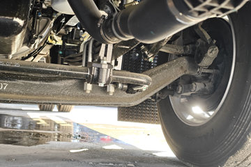 ����ŷ��H5 6.4L���� 300���� 4X2 ��ʿ��8�� 6.8�ײ�դʽ�ػ���ͼƬ