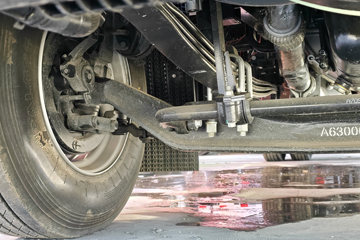����ŷ��H5 6.4L���� 300���� 4X2 ��ʿ��8�� 6.8�ײ�դʽ�ػ���ͼƬ