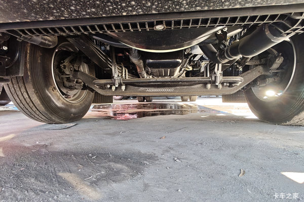 300马力欧航H5 6.8米仓栅车评测