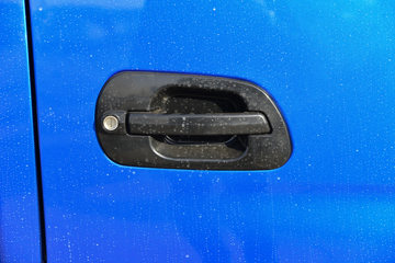 ��������GK3 2L���� 140���� 4X2 ��ʿ��8�� 2.8����ж��ͼƬ