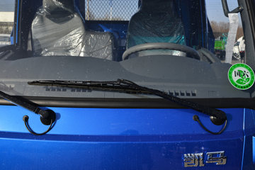 ��������GK3 2L���� 140���� 4X2 ��ʿ��8�� 2.8����ж��ͼƬ