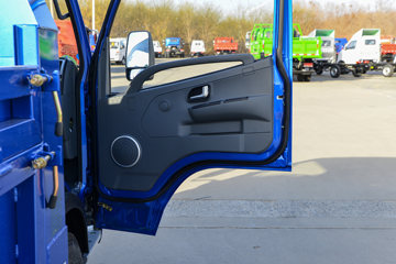 ��������GK3 2L���� 140���� 4X2 ��ʿ��8�� 2.8����ж��ͼƬ