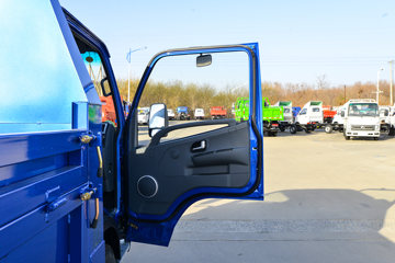 ��������GK3 2L���� 140���� 4X2 ��ʿ��8�� 2.8����ж��ͼƬ