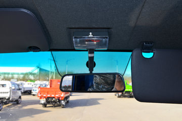 ��������GK3 2L���� 140���� 4X2 ��ʿ��8�� 2.8����ж��ͼƬ