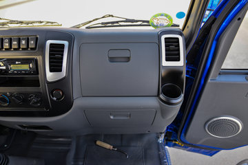 ��������GK3 2L���� 140���� 4X2 ��ʿ��8�� 2.8����ж��ͼƬ