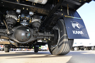 ��������GK3 2L���� 140���� 4X2 ��ʿ��8�� 2.8����ж��ͼƬ