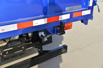 ��������GK3 2L���� 140���� 4X2 ��ʿ��8�� 2.8����ж��ͼƬ