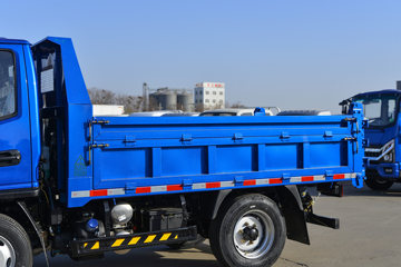 ��������GK3 2L���� 140���� 4X2 ��ʿ��8�� 2.8����ж��ͼƬ