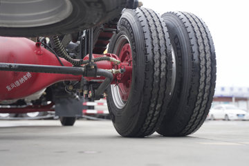 ����Ǭ��K6 2.5L���� 185���� ��ʿ��8�� 4.17�׵��������ῨͼƬ