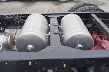 ����Ǭ��K6 2.5L���� 185���� ��ʿ��8�� 4.17�׵��������ῨͼƬ