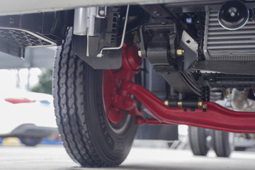 ����Ǭ��K6 2.5L���� 185���� ��ʿ��8�� 4.17�׵��������ῨͼƬ