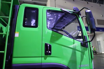 ����Ծ�������� 4.2L���� 200���� 4X2 ��ʿ��8�� 4.2����ж��ͼƬ