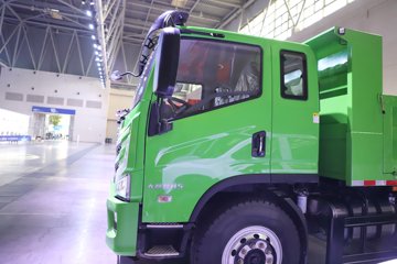 ����Ծ�������� 4.2L���� 200���� 4X2 ��ʿ��8�� 4.2����ж��ͼƬ