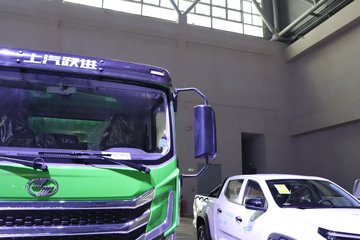 ����Ծ�������� 4.2L���� 200���� 4X2 ��ʿ��8�� 4.2����ж��ͼƬ