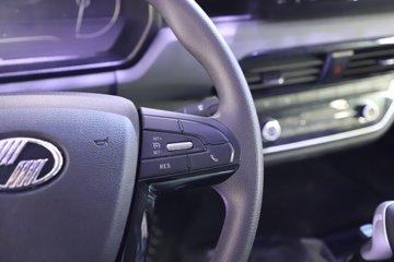 ����Ծ�������� 4.2L���� 200���� 4X2 ��ʿ��8�� 4.2����ж��ͼƬ