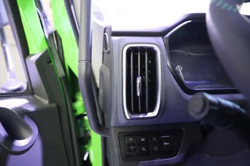 ����Ծ�������� 4.2L���� 200���� 4X2 ��ʿ��8�� 4.2����ж��ͼƬ