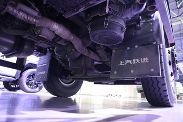 ����Ծ�������� 4.2L���� 200���� 4X2 ��ʿ��8�� 4.2����ж��ͼƬ