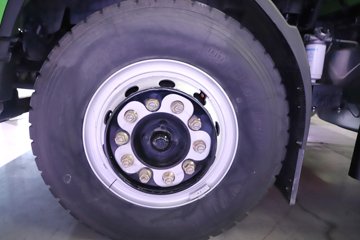 ����Ծ�������� 4.2L���� 200���� 4X2 ��ʿ��8�� 4.2����ж��ͼƬ