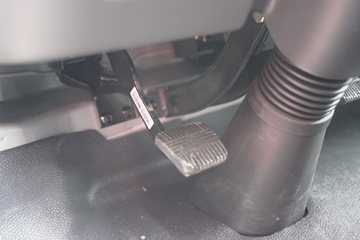 ����Ǭ��K6 2.5L���� 185���� ��ʿ��8�� 4.17�׵�����ʽ�ῨͼƬ