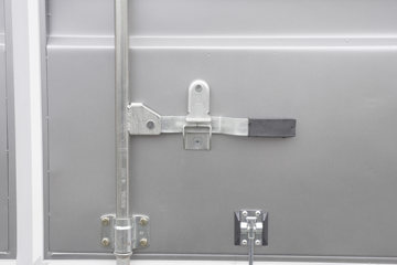 ����Ǭ��K6 2.5L���� 185���� ��ʿ��8�� 4.17�׵�����ʽ�ῨͼƬ