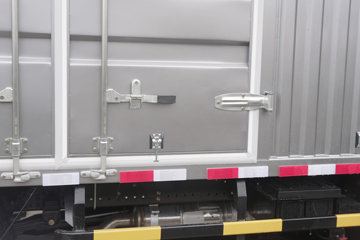 ����Ǭ��K6 2.5L���� 185���� ��ʿ��8�� 4.17�׵�����ʽ�ῨͼƬ