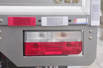 ����Ǭ��K6 2.5L���� 185���� ��ʿ��8�� 4.17�׵�����ʽ�ῨͼƬ