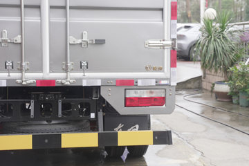 ����Ǭ��K6 2.5L���� 185���� ��ʿ��8�� 4.17�׵�����ʽ�ῨͼƬ