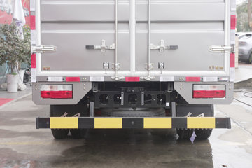 ����Ǭ��K6 2.5L���� 185���� ��ʿ��8�� 4.17�׵�����ʽ�ῨͼƬ