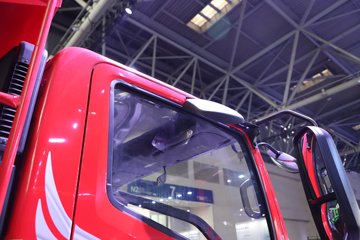 Ծ������H3 2.5L���� 180���� 4X2 ��ʿ��10�� 3.15�׵�����ж��ͼƬ