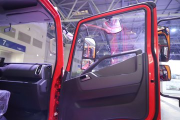 Ծ������H3 2.5L���� 180���� 4X2 ��ʿ��10�� 3.15�׵�����ж��ͼƬ